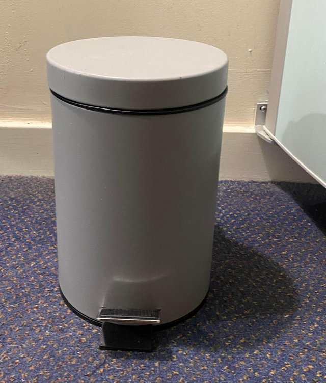 Preview of the first image of Small bathroom bin in great condition.