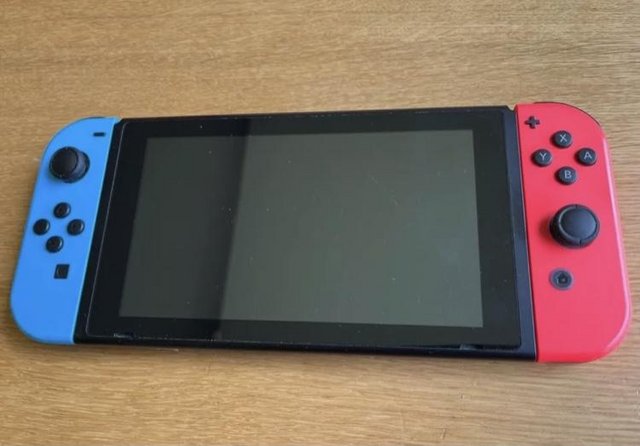 Image 3 of Nintendo Switch 32 GB Console - Neon Blue/Red