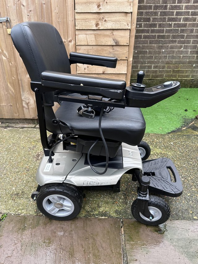 Preview of the first image of I Go Crest CSS powerchair.