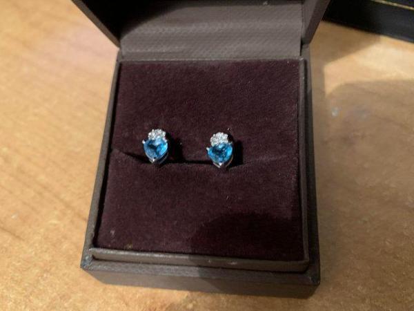 Image 2 of Valentine heart diamond & topaz jewellery set