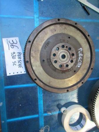 Image 2 of Flywheel for engine Porsche 930