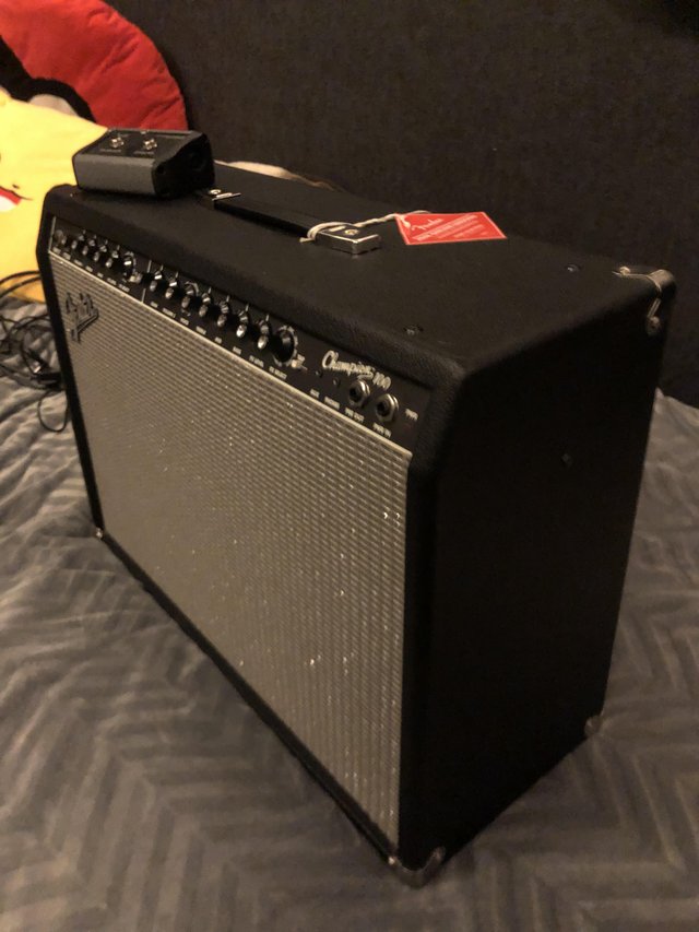 Preview of the first image of Fender Champion 100 (Extremely good condition).