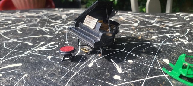 Preview of the first image of Sylvanian Black Grand Piano, Stool and Music Sheet.