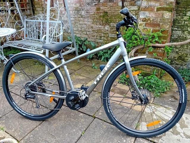 Hybrid Trek Verve 20 e-bike - £850 ono