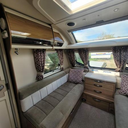 Image 4 of 4 BERTH CARAVAN IN IMMACULATE CONDITION