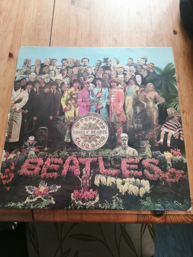 Preview of the first image of Sergeant Peppers Lonely Hearts Club Band vinyl.