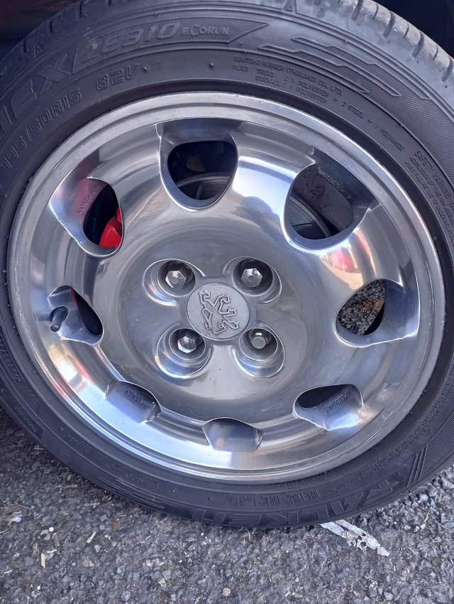 Preview of the first image of Peugeout 205gti 1.9 alloys.