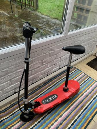 Image 2 of Electric Scooter in excellent condition