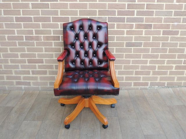 Preview of the first image of Gainsborough Ox Blood Chair (UK Delivery).