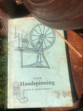Image 6 of ANTIQUE TRADITIONAL FULL SIZE SCOTTISH SPINNING WHEEL + BOOK