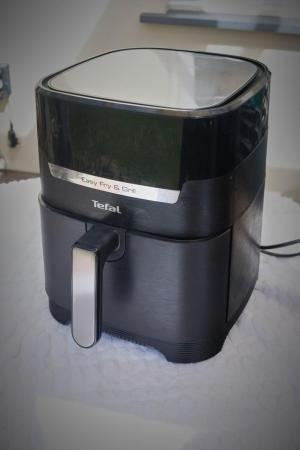 Image 2 of Air Fryer - Tefal Easy Fry and grill Air Fryer