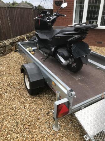 Image 2 of Trailer not including the scooter