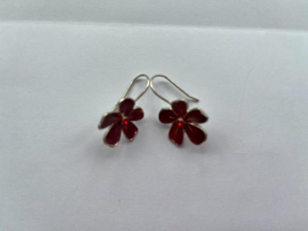 Image 2 of Beautiful red flower Avon jewellery set