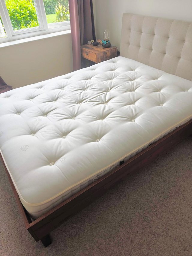 Preview of the first image of Kingsize bed frame with mattress Dreams 3000 pocket springs.