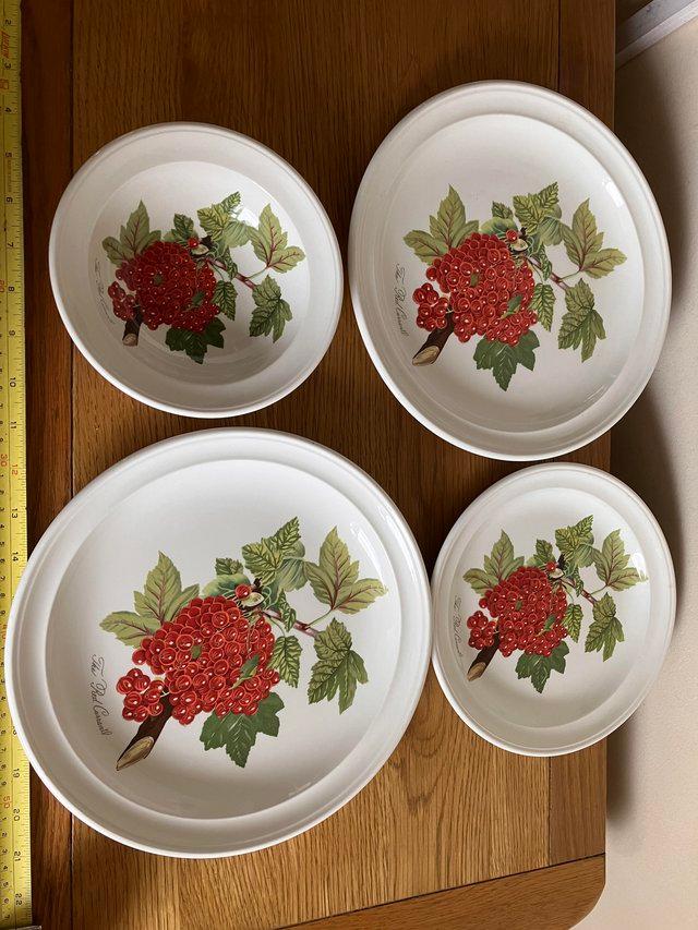 Preview of the first image of Rare discontinued Portmeirion Pomona red currant pottery set.