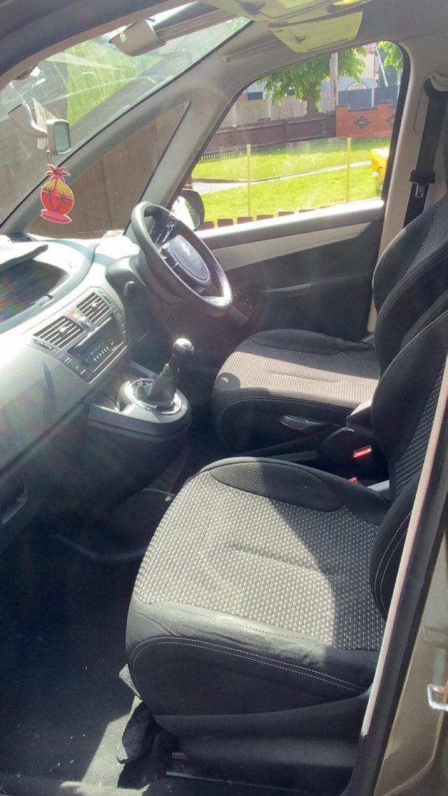 Preview of the first image of C4 Picasso  with 7 months mot.