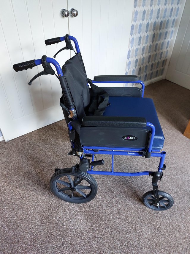 Preview of the first image of Lightweight aluminium wheelchair.