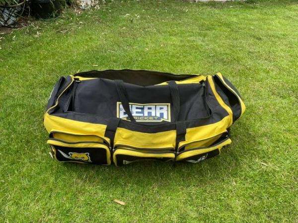 Image 2 of Bear Cricket Wheelie Kit Bag