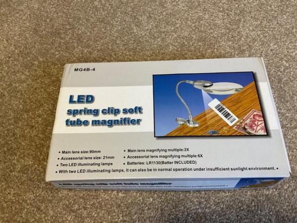 Image 2 of LED Spring Clip Soft Tube Magnifier