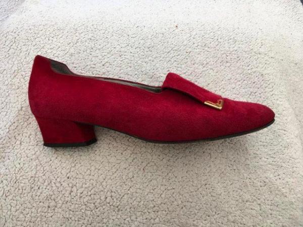 Image 2 of Gabor low heels, cerise suede size 6