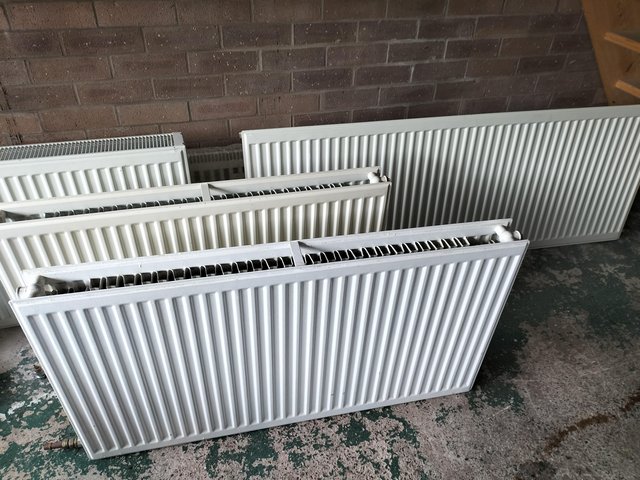 Preview of the first image of 5  white radiators. Various sizes.