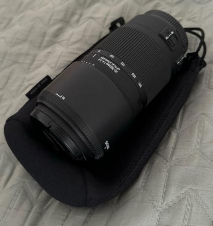 Image 2 of Canon EOS 70D bundle including lens and case