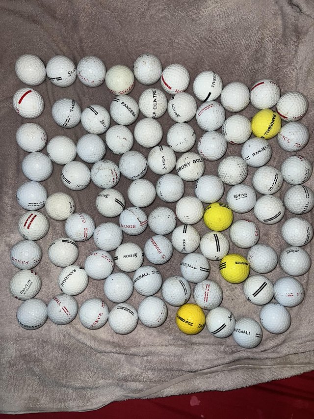 Preview of the first image of 81 golf balls for sale !.
