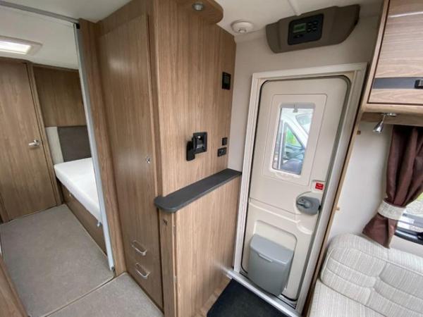 Image 14 of Coachman Pastiche 565/4, 2015, 4B Caravan *Fixed Single Beds