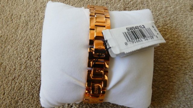 Image 3 of Guess Ladies Watch Brand New Boxed