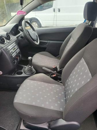 Image 1 of 1.25 Ford fiesta finesse