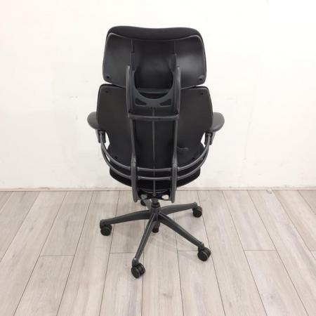 Image 3 of Humanscale Freedom Chair