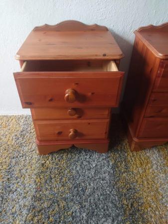 Image 3 of Matching bedside lockers