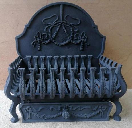 Image 1 of Fire Valencia 21 inch Solid Fuel Fire Basket