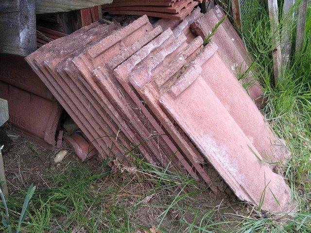 Preview of the first image of Roof Tiles – Large size - Wavy profile.