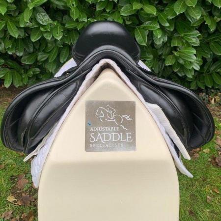 Image 5 of Kent and Masters 16.5 pony jump saddle