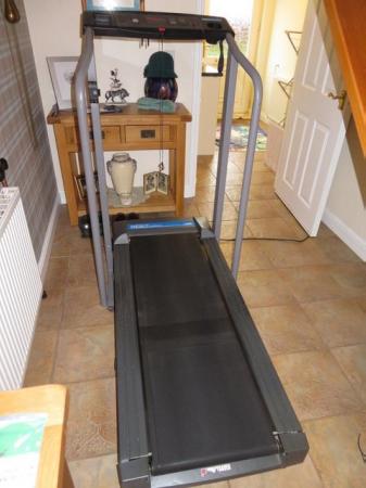 Image 1 of Professional Treadmill, Weslo Cadence 1000