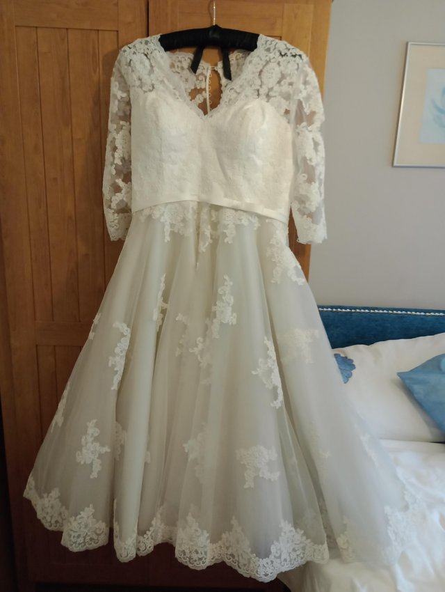 Preview of the first image of Wedding Dress - Never Worn.