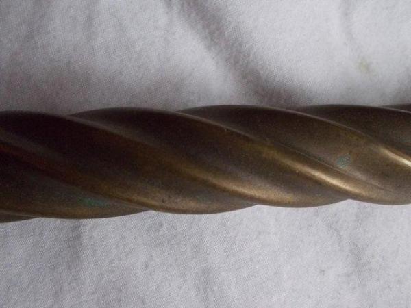 Image 3 of Brass Barley twist bar, over 60 years old 1423mm 63in long
