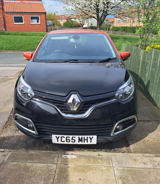 Preview of the first image of Renault Captur 1.5 dci dynamique swap for 4 berth caravan.