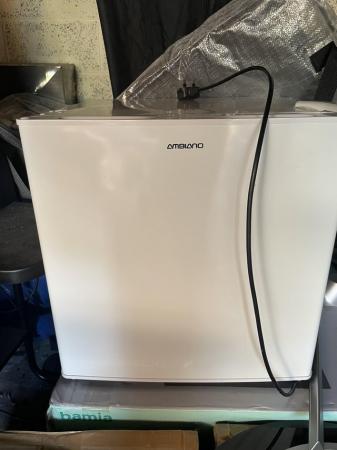 Image 2 of Table top white freezer excellent condition