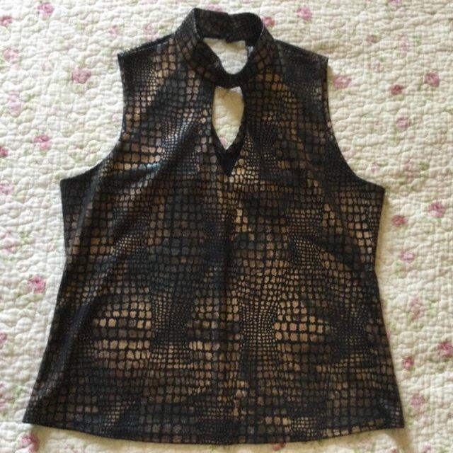 Preview of the first image of Striking Black & Gold Choker Necked Sleeveless Top sz14.