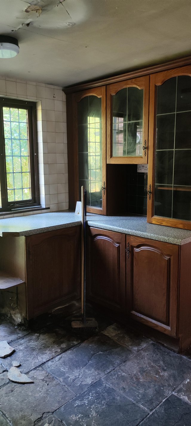 Preview of the first image of Kitchen furniture in fair condition.