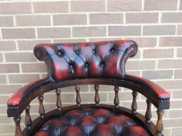 Image 8 of Dark Ox Blood Fully Buttoned Captains Chair (UK Delivery)