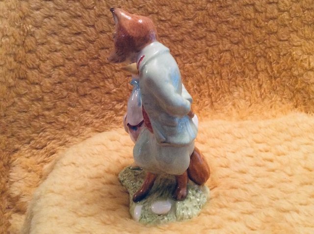 Preview of the first image of Jemima Puddle-Duck with Foxy Whiskered Gentleman Figure.