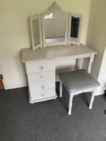 Image 1 of Dresser stool mirror set