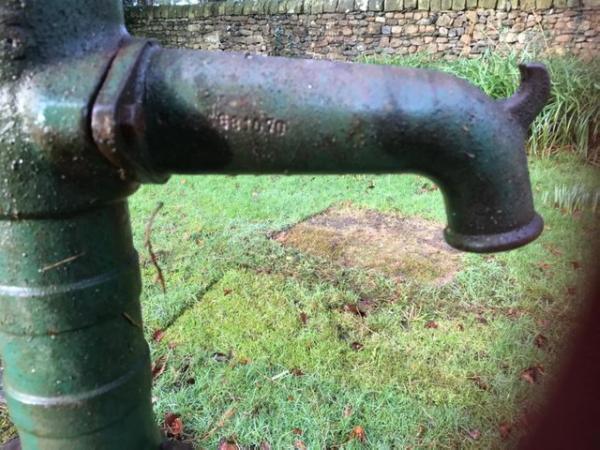 Image 2 of Old hand operated cast iron water pump