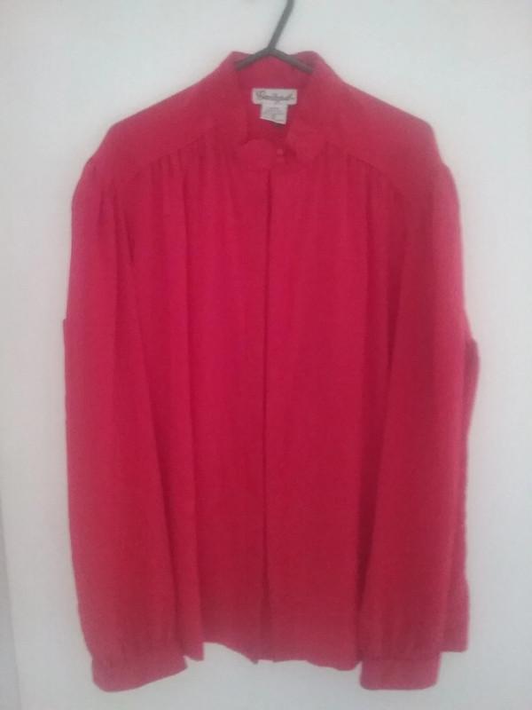 Preview of the first image of Vintage Gailord Long Sleeved Blouse - 18 (see description).