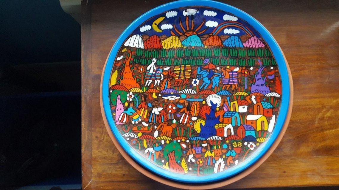 Preview of the first image of Decorative hand-painted plate from Mexico.