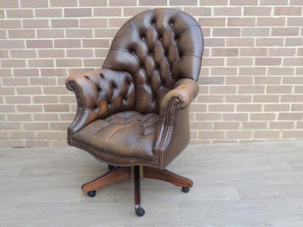Image 3 of Chesterfield Directors Chair (UK Delivery)