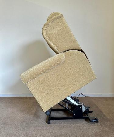 Image 11 of LUXURY ELECTRIC RISER RECLINER STRAW CHAIR MASSAGE DELIVERY